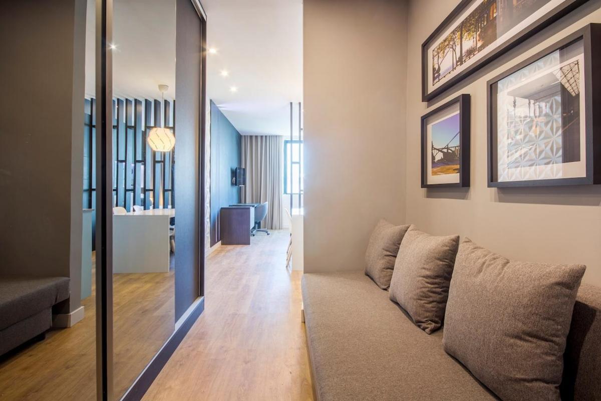 418 Apartamento Gale Wifi, Estacionamento, Elevador Porto Bagian luar foto
